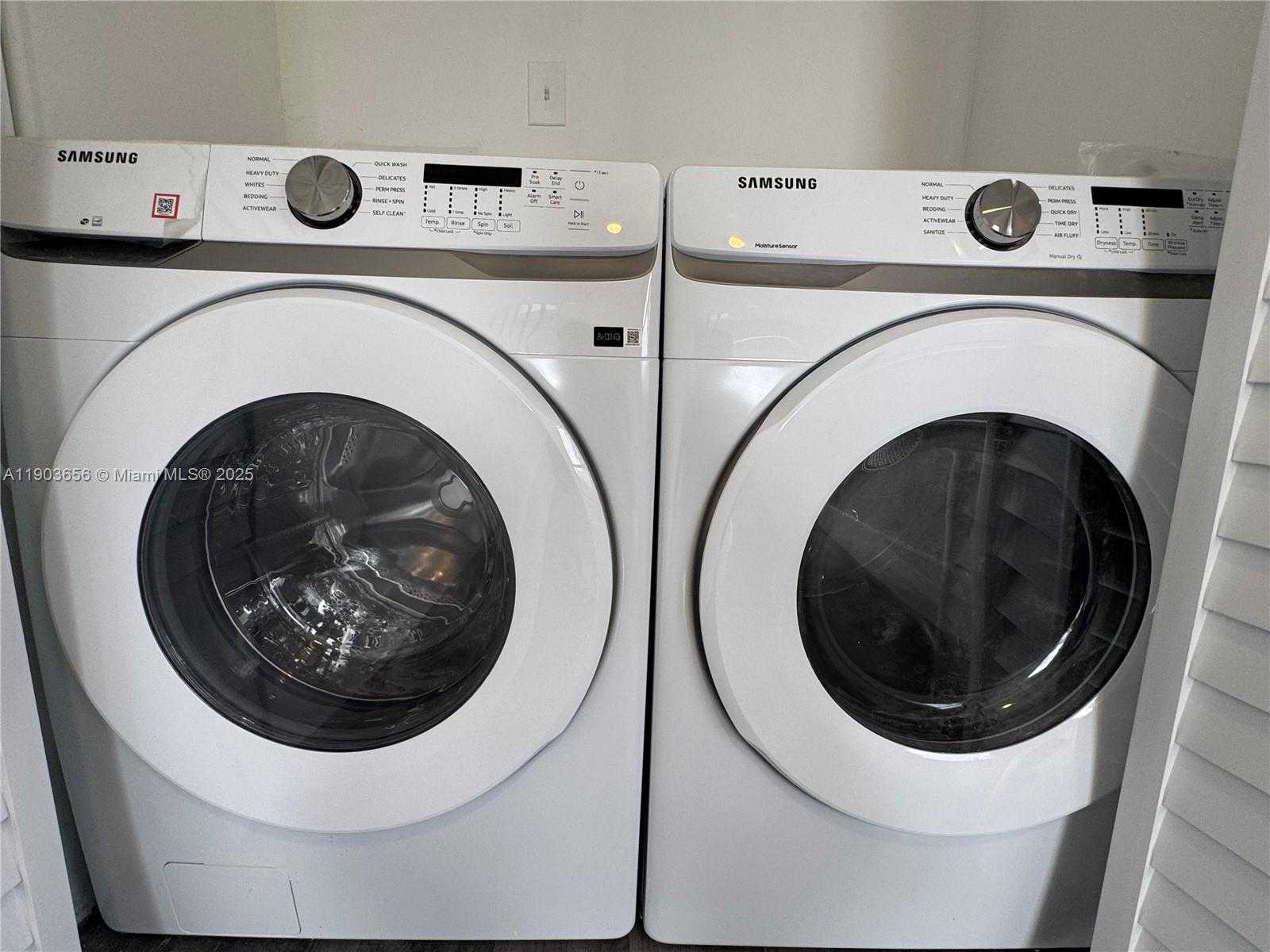 Small Image of 5611 SOUTH WEST 38TH ST, Davie Number 7