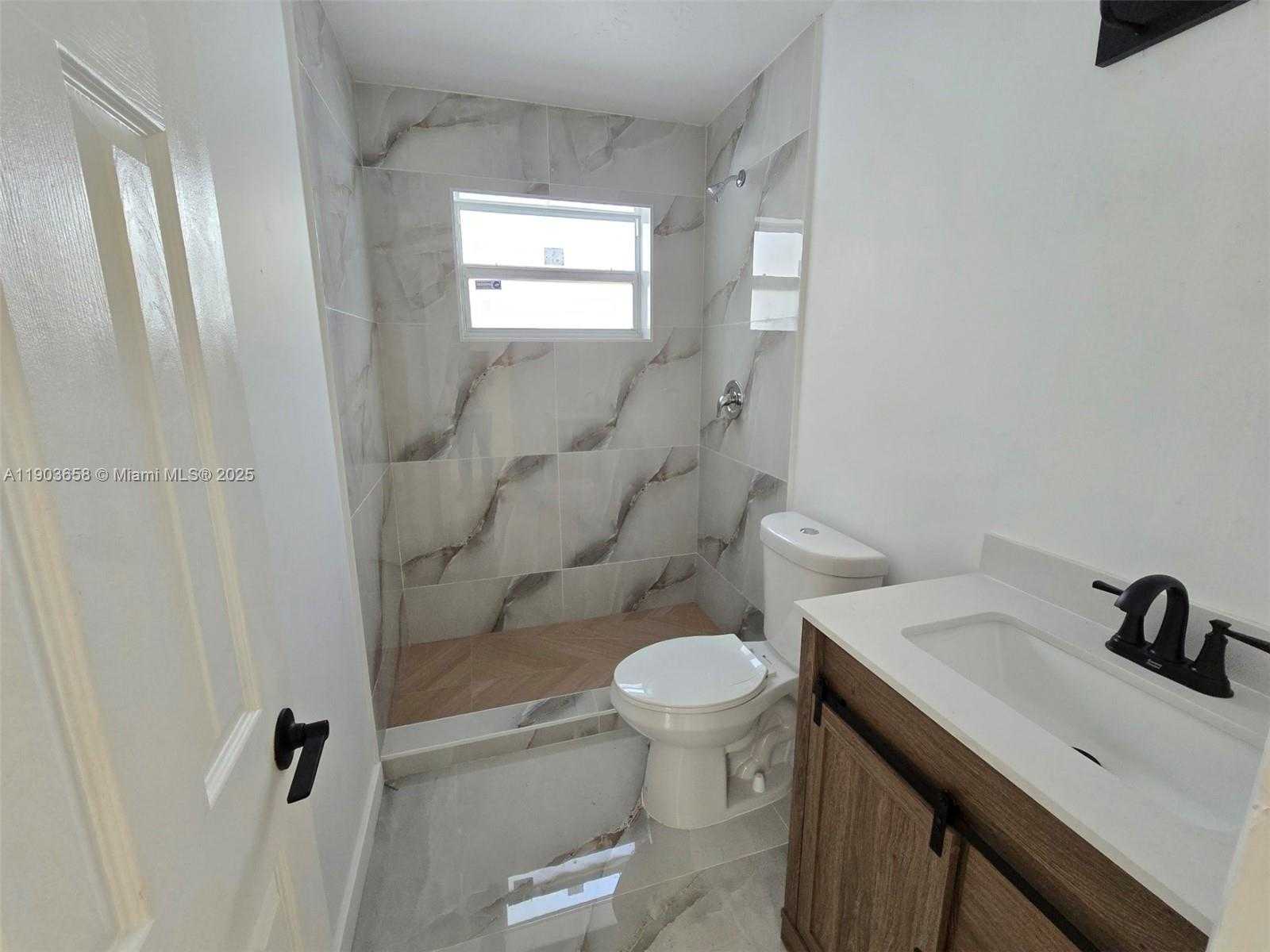 Small Image of 7770 WEST 8TH AVE, Hialeah Number 7