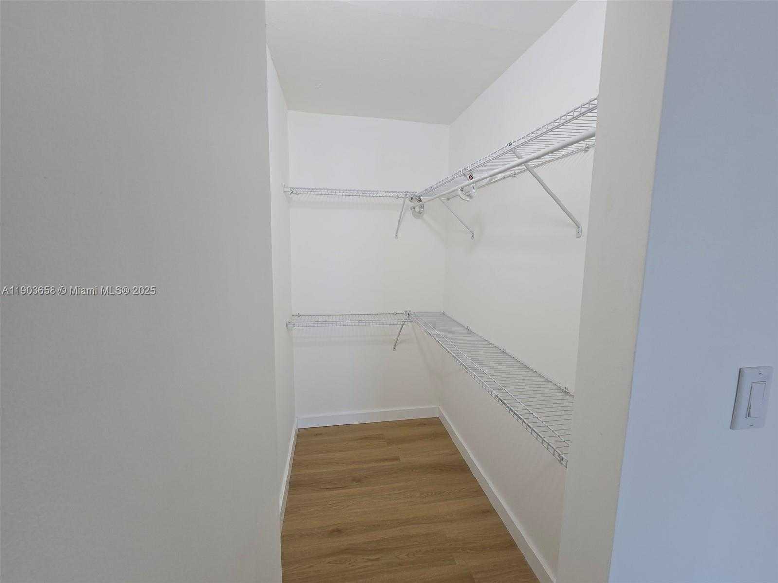 Small Image of 7770 WEST 8TH AVE, Hialeah Number 9