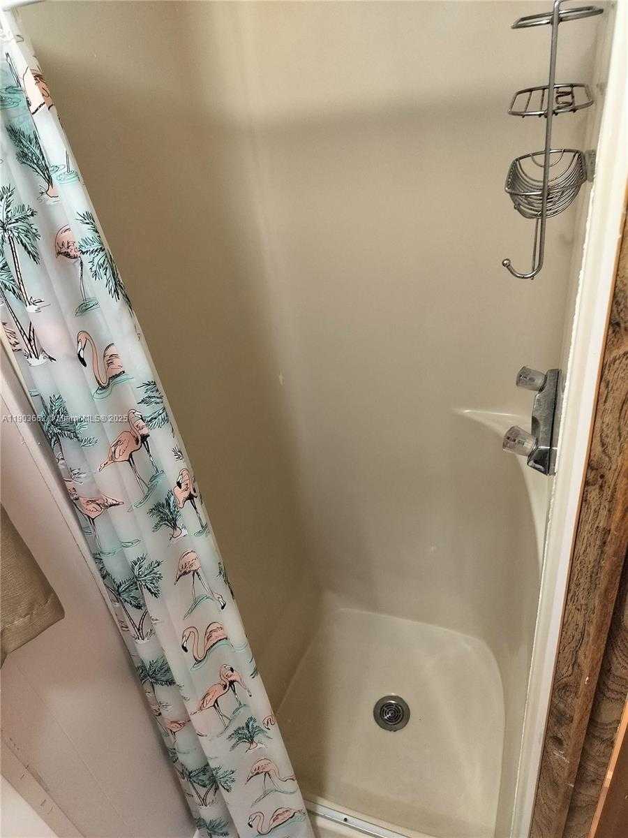 Small Image of 206 WEST 2 COURT, Other City - In The State Of Florida Number 38