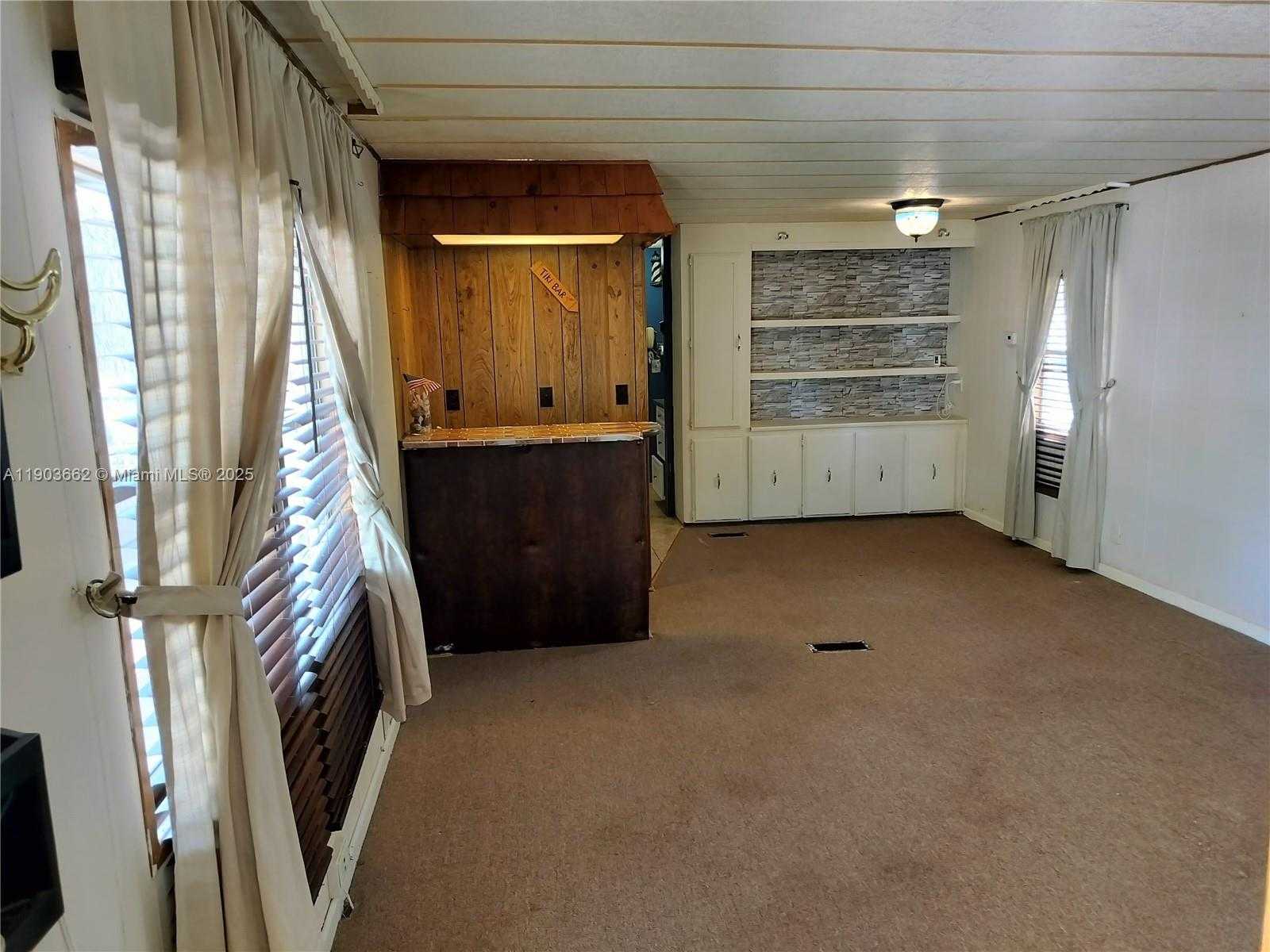 Small Image of 206 WEST 2 COURT, Other City - In The State Of Florida Number 42