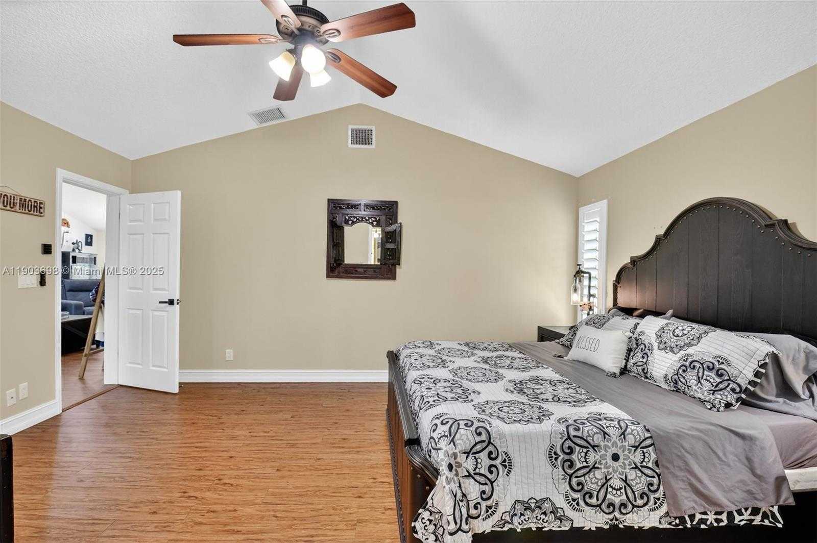 Small Image of 9505 MAJESTIC WAY, Boynton Beach Number 27