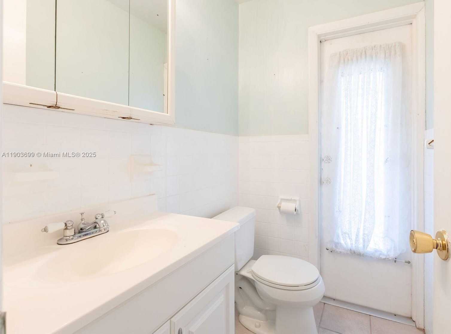 Small Image of 6920 NORTH WEST 16TH ST, Margate Number 16