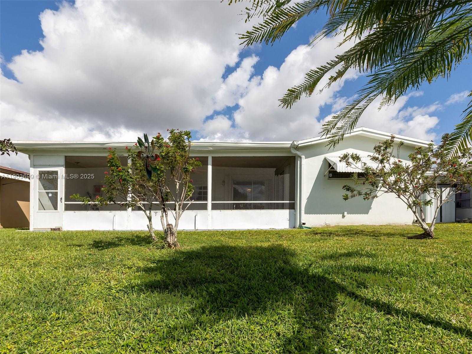 Small Image of 6920 NORTH WEST 16TH ST, Margate Number 23