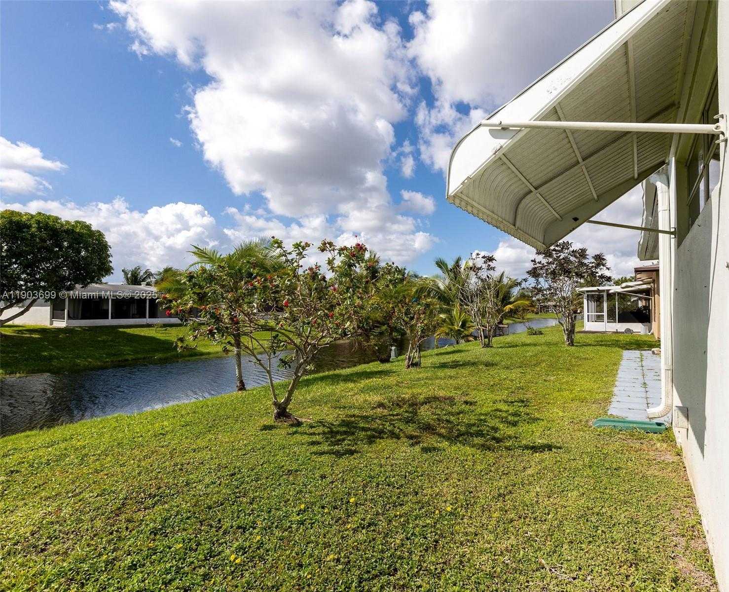 Small Image of 6920 NORTH WEST 16TH ST, Margate Number 26