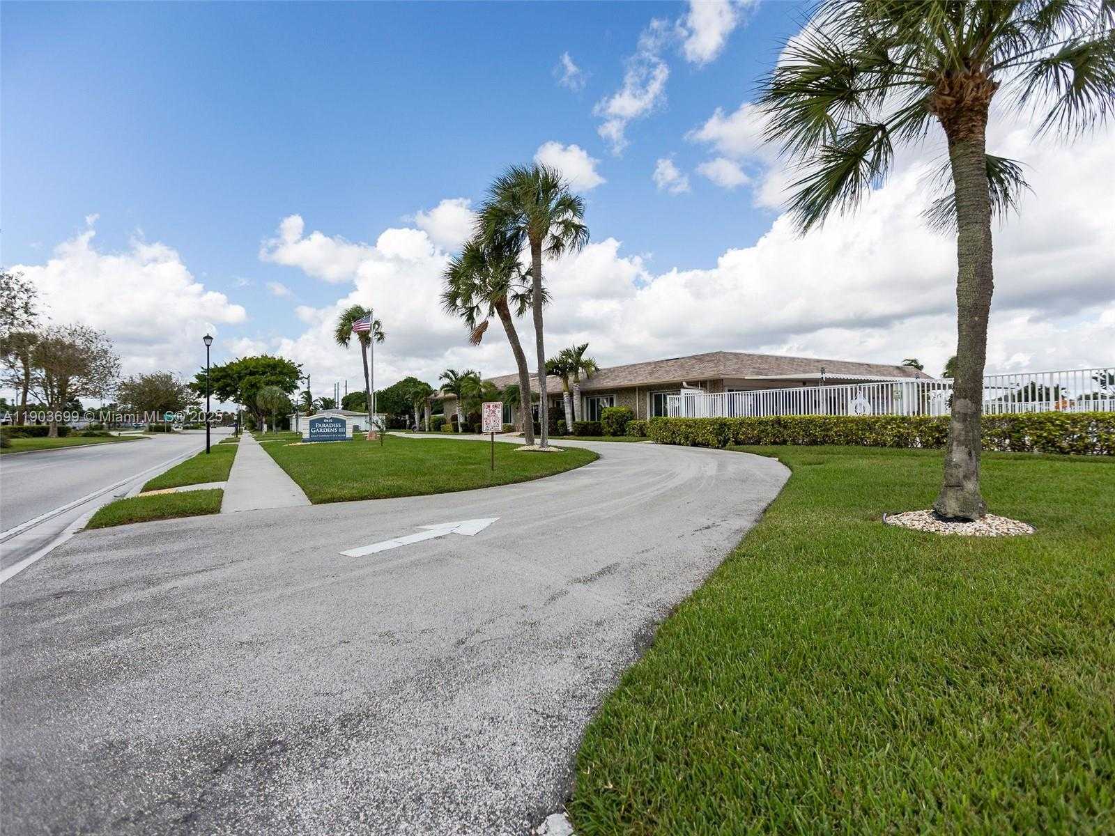 Small Image of 6920 NORTH WEST 16TH ST, Margate Number 30