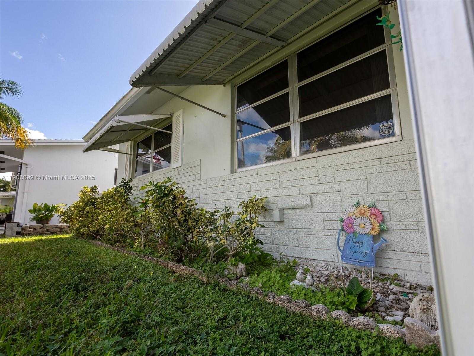 Small Image of 6920 NORTH WEST 16TH ST, Margate Number 46