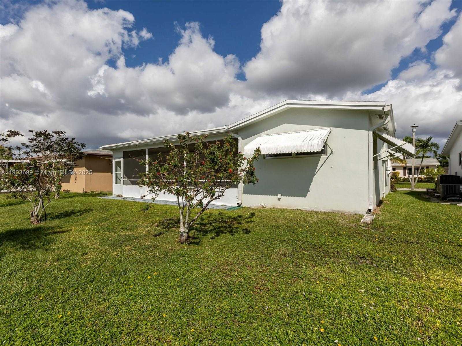 Small Image of 6920 NORTH WEST 16TH ST, Margate Number 48