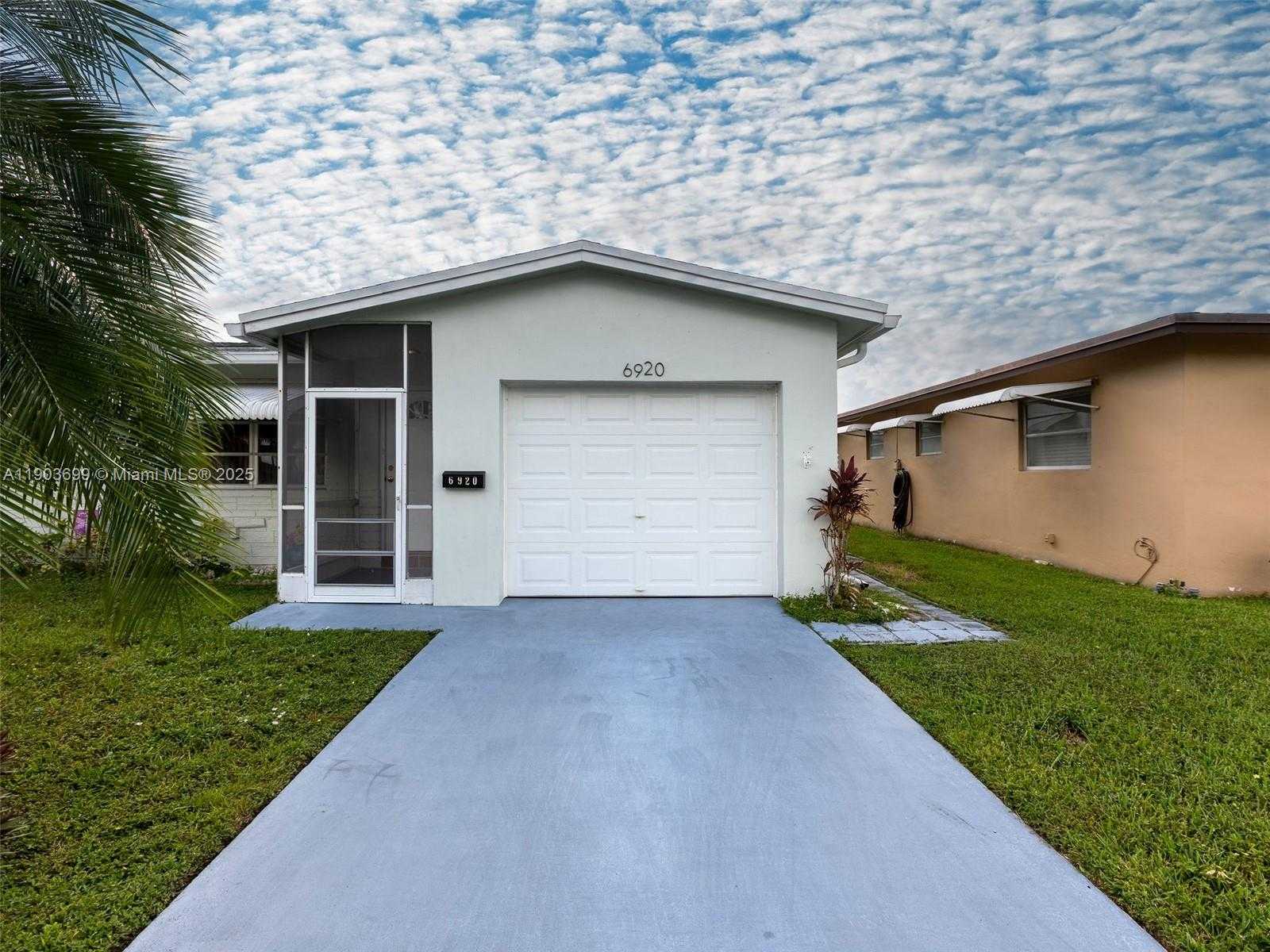 Small Image of 6920 NORTH WEST 16TH ST, Margate Number 52