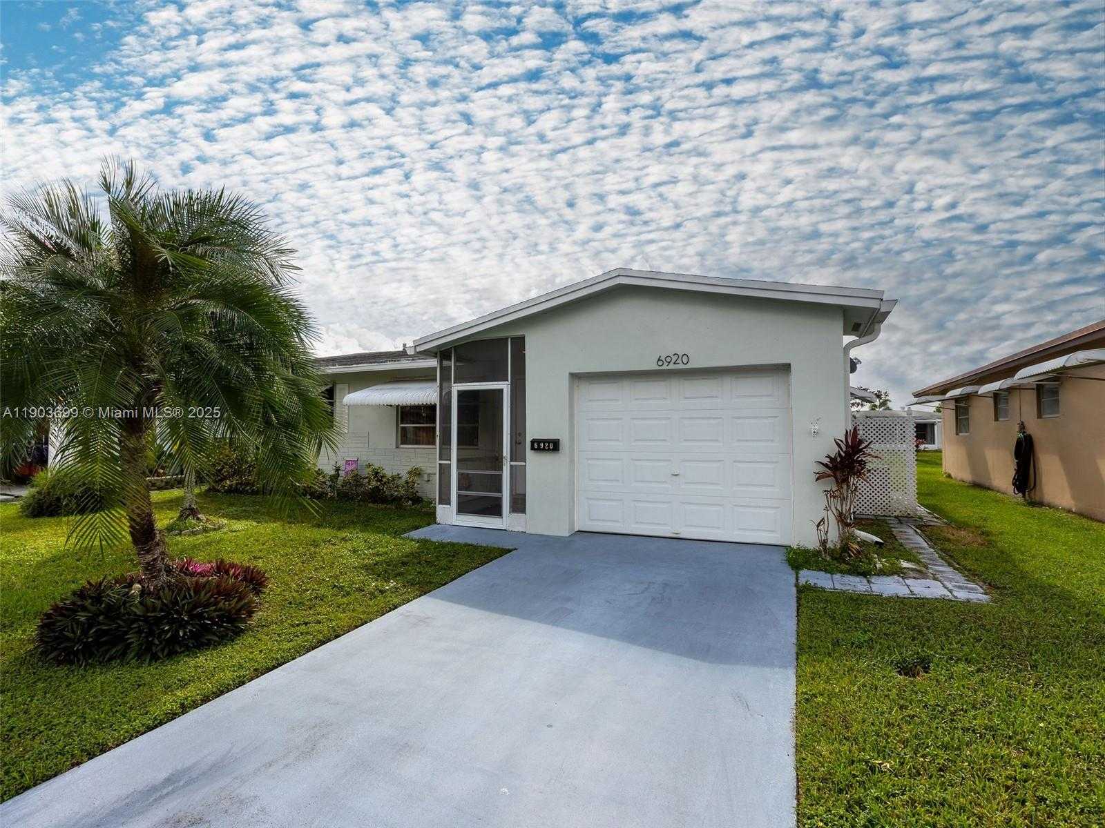 Small Image of 6920 NORTH WEST 16TH ST, Margate Number 54