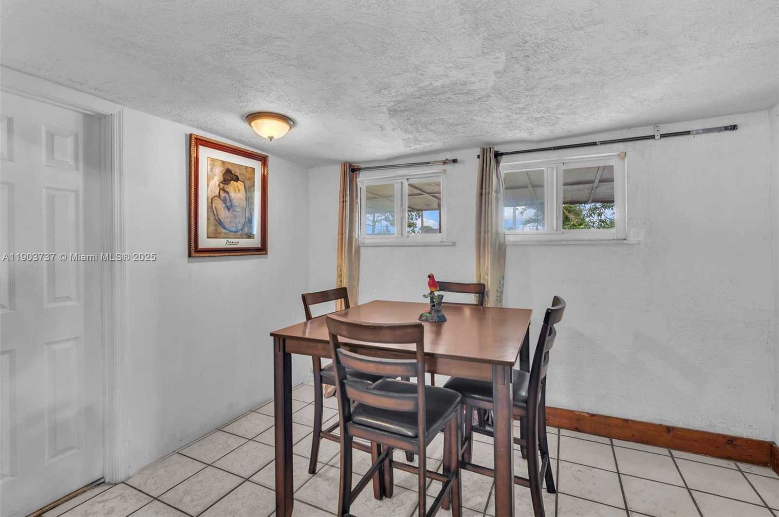 Small Image of Miami Gardens Number 20