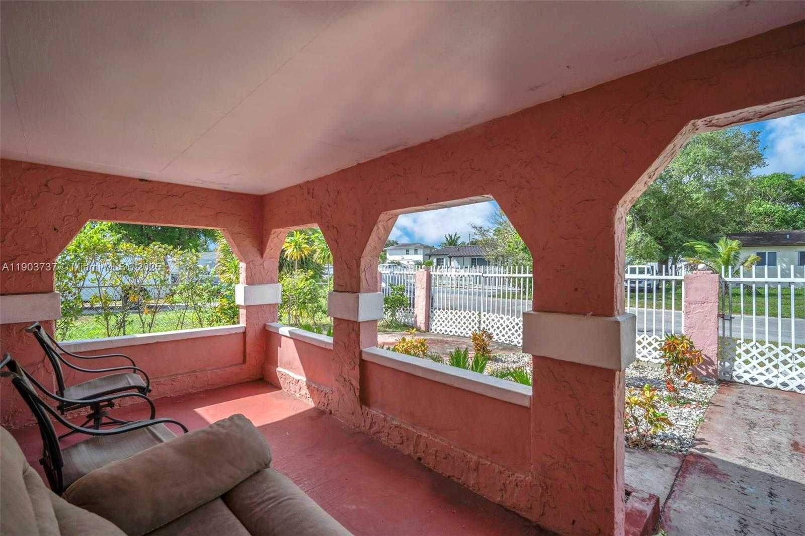 Small Image of Miami Gardens Number 6