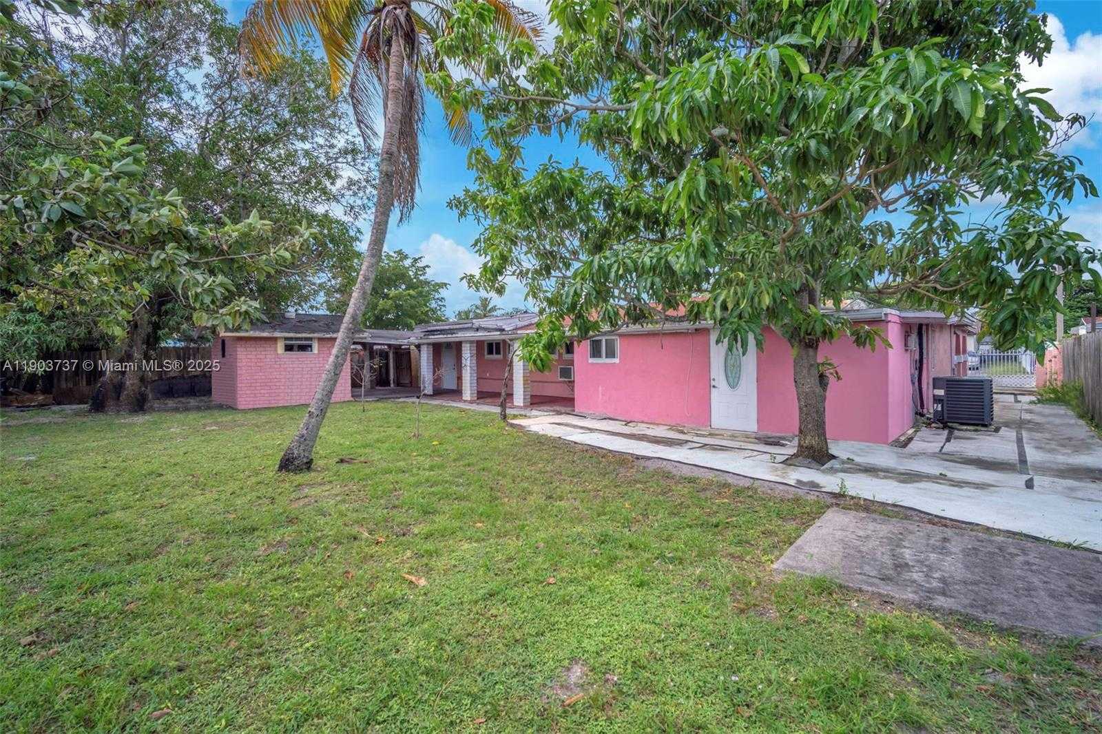 Small Image of Miami Gardens Number 9