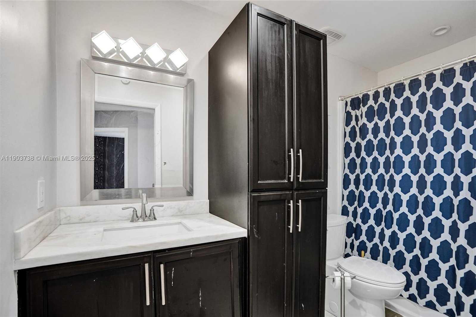 Small Image of 218 NORTH WEST 75TH TER, Plantation Number 15