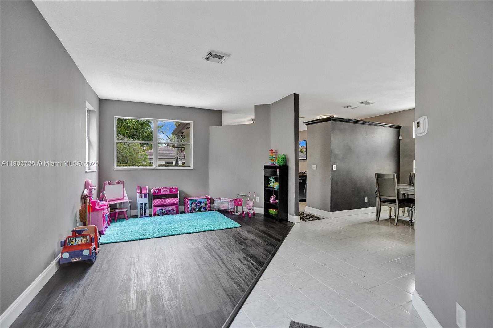 Small Image of 218 NORTH WEST 75TH TER, Plantation Number 5