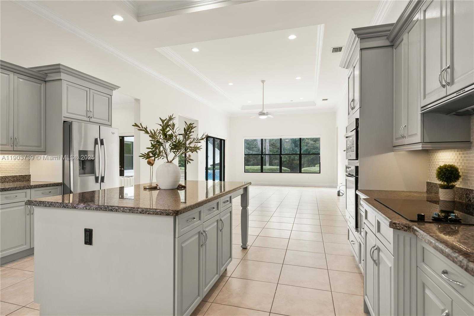 Small Image of 4415 PARKSIDE RD, Davie Number 19