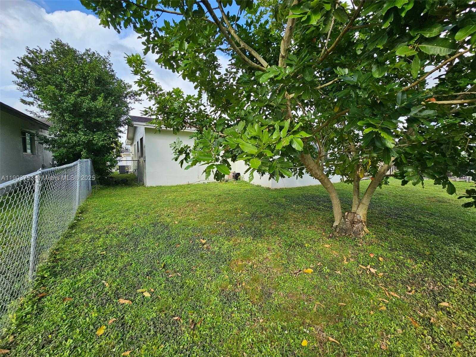 Small Image of 9590 NORTH WEST 21ST MNR, Sunrise Number 16