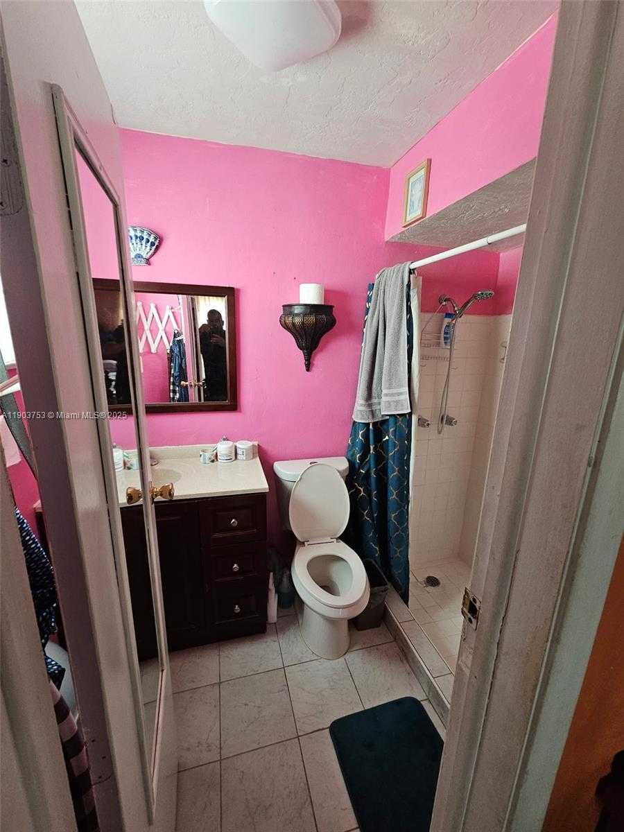 Small Image of 9590 NORTH WEST 21ST MNR, Sunrise Number 18