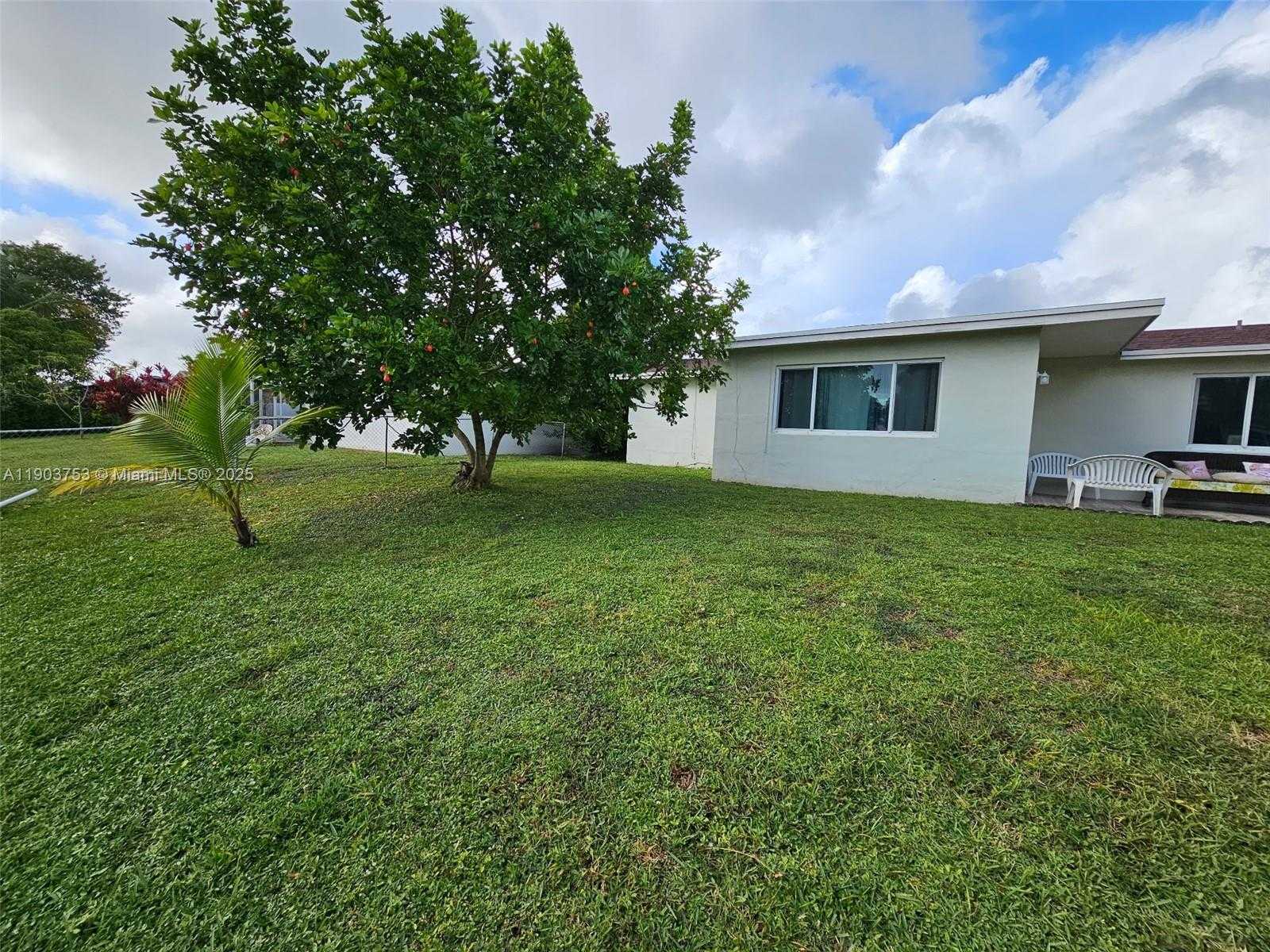 Small Image of 9590 NORTH WEST 21ST MNR, Sunrise Number 5