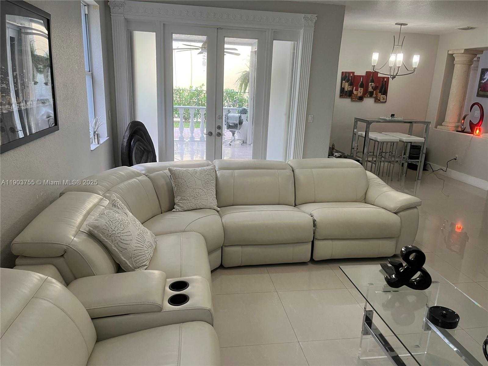 Small Image of 16801 SOUTH WEST 38 STREET, Miramar Number 15