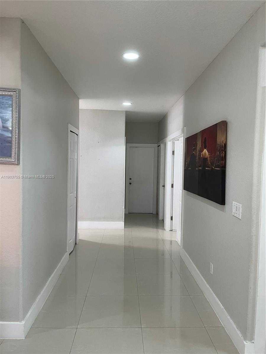 Small Image of 16801 SOUTH WEST 38 STREET, Miramar Number 24