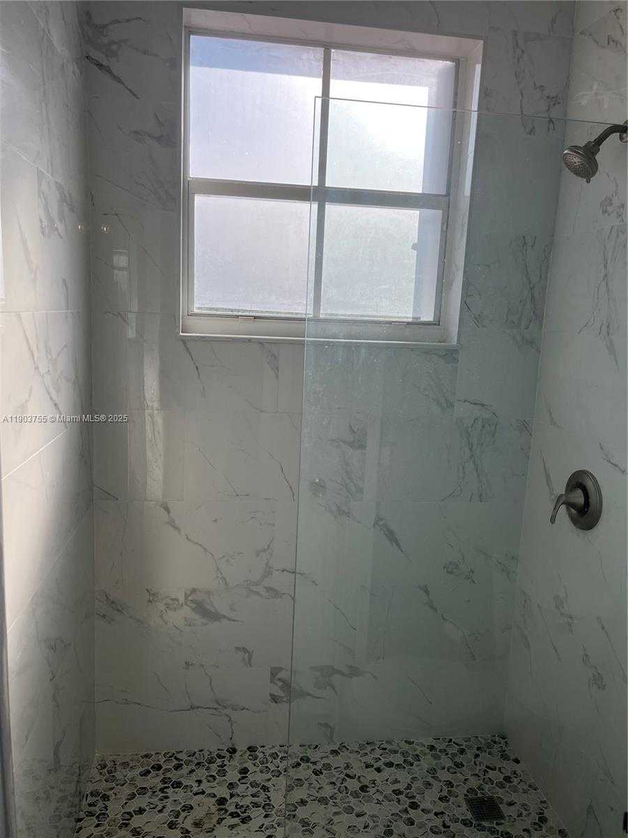 Small Image of 16801 SOUTH WEST 38 STREET, Miramar Number 33