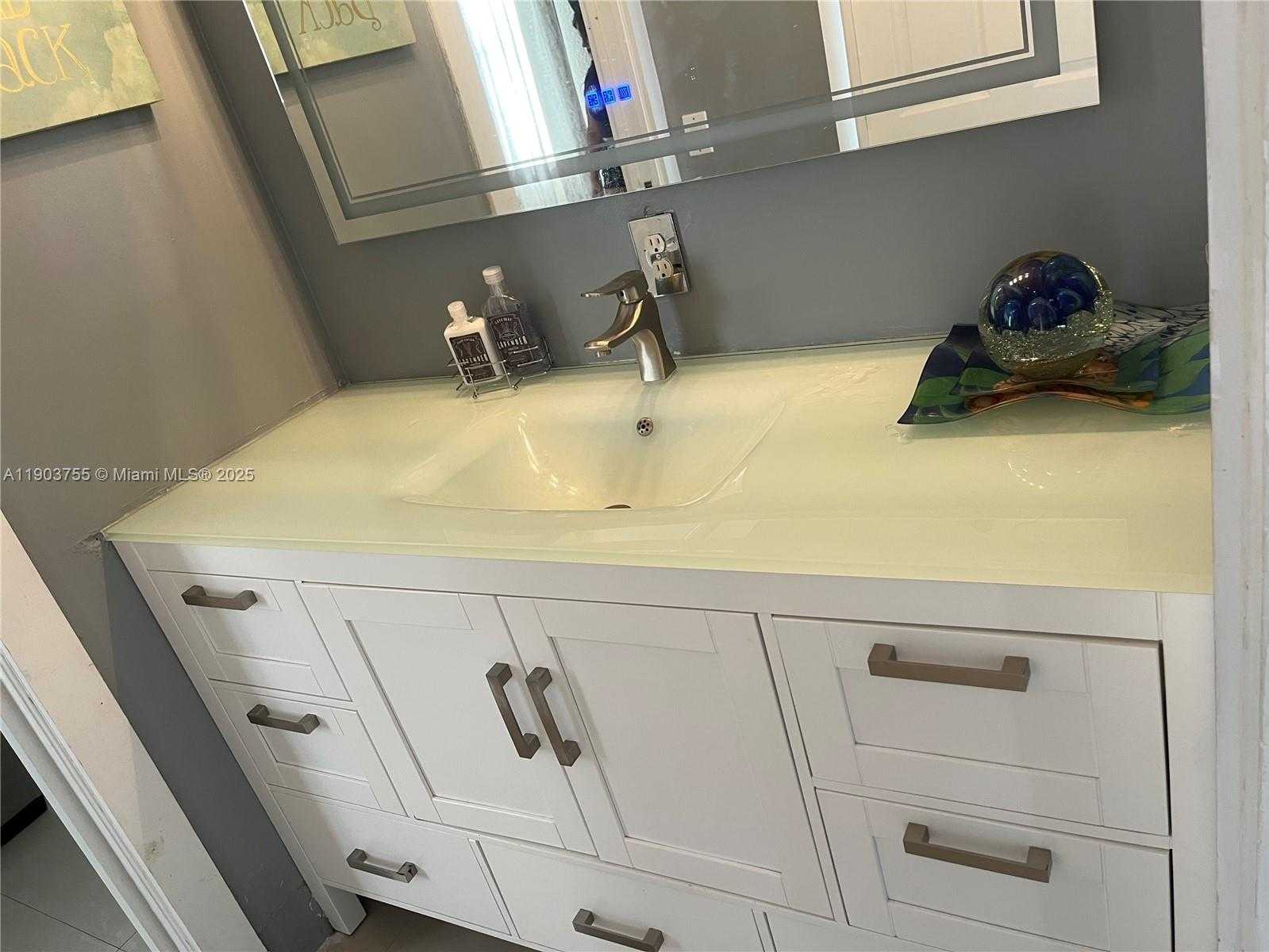 Small Image of 16801 SOUTH WEST 38 STREET, Miramar Number 34