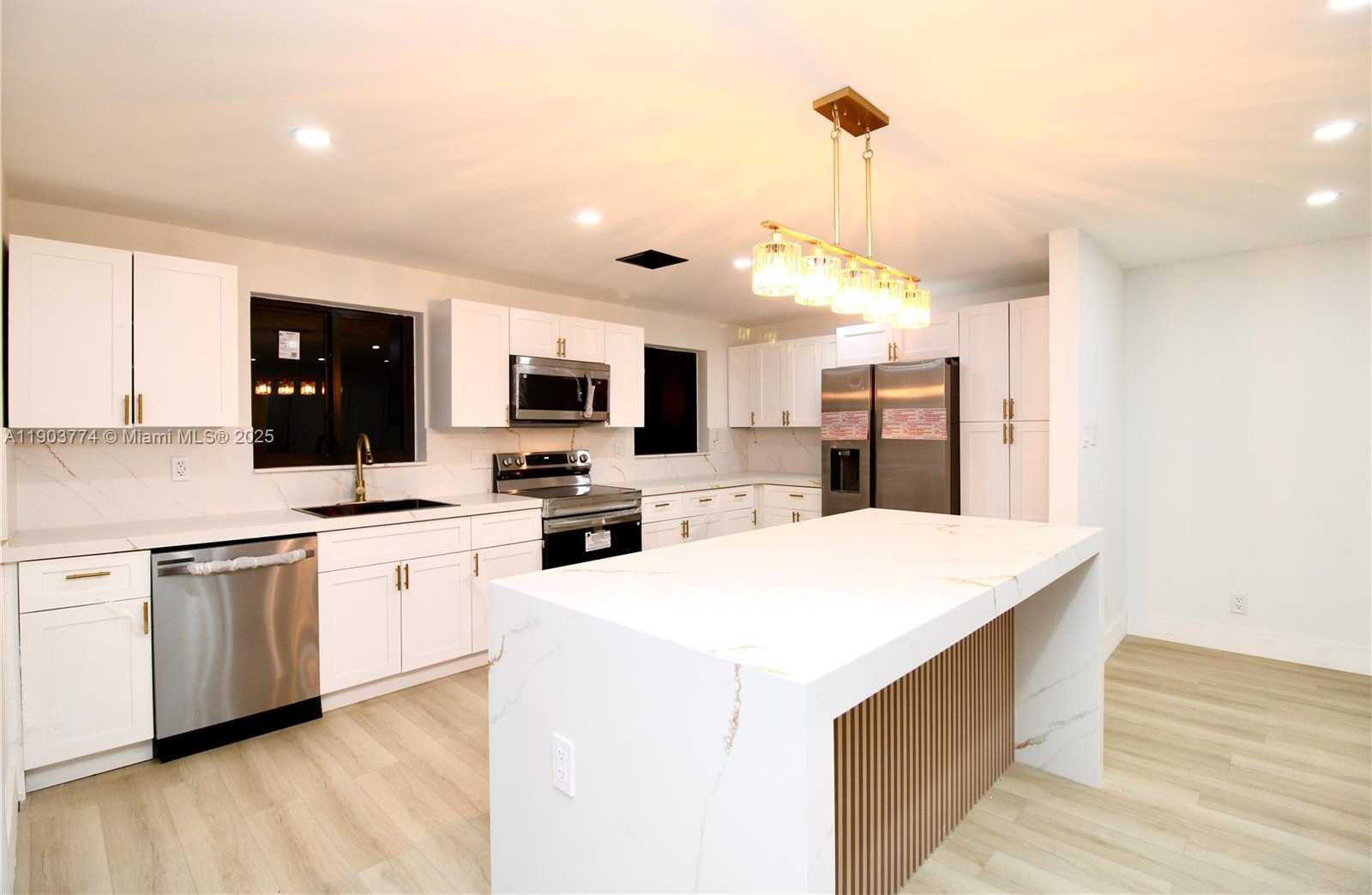 Small Image of 3611 NORTH EAST 17TH AVE, Pompano Beach Number 10