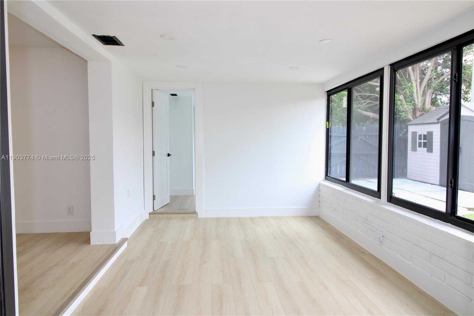 Small Image of 3611 NORTH EAST 17TH AVE, Pompano Beach Number 18