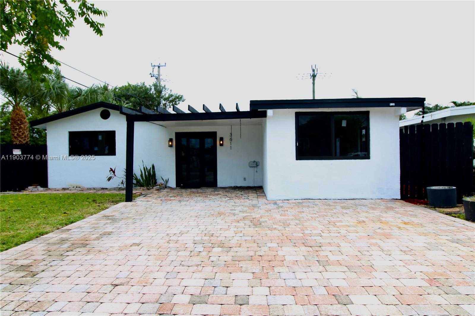 Small Image of 3611 NORTH EAST 17TH AVE, Pompano Beach Number 3
