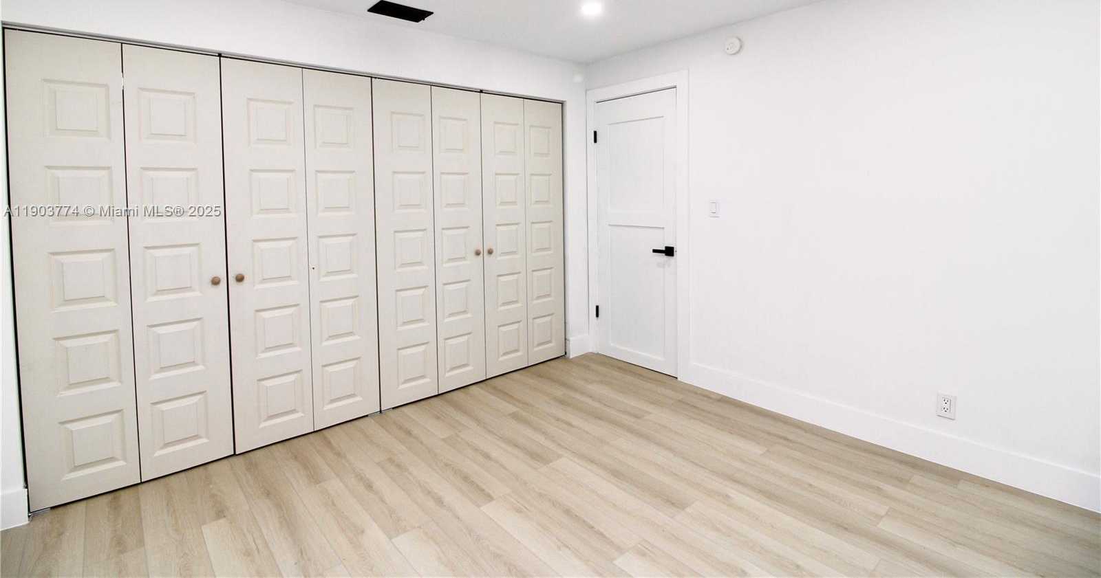 Small Image of 3611 NORTH EAST 17TH AVE, Pompano Beach Number 31