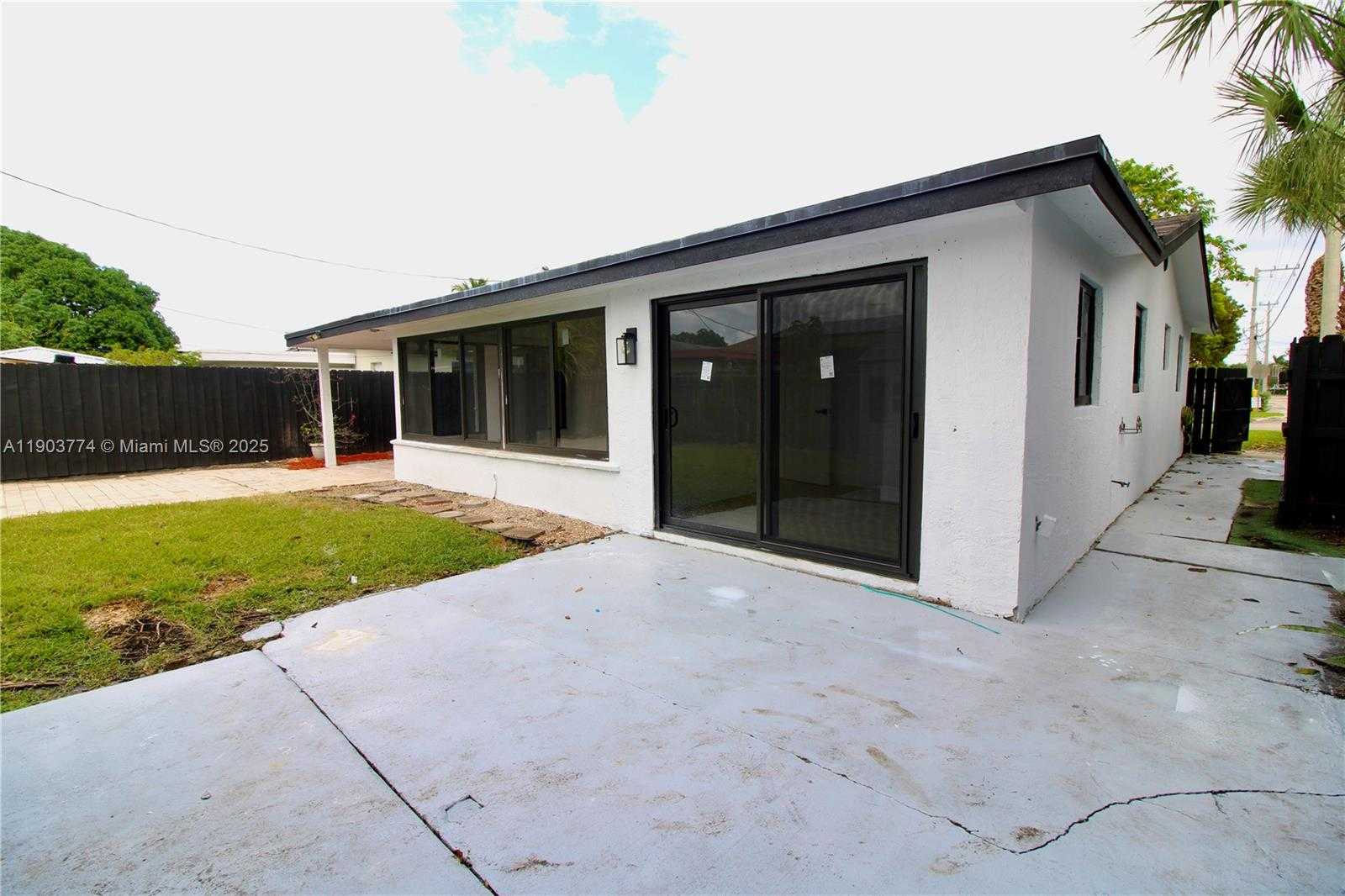 Small Image of 3611 NORTH EAST 17TH AVE, Pompano Beach Number 35