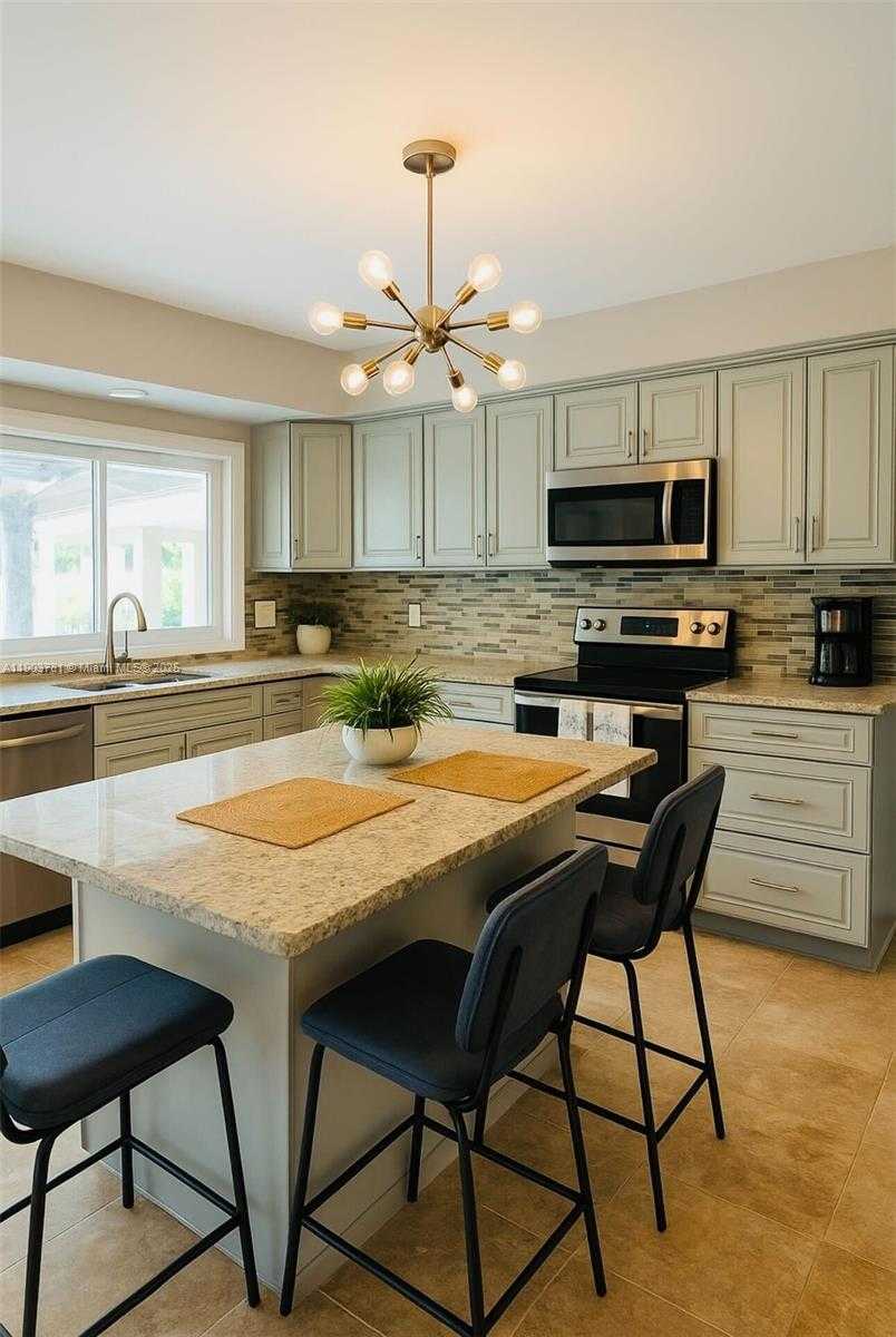 Small Image of 6391 SOUTH WEST 34TH ST, Miramar Number 2