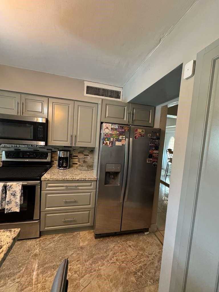 Small Image of 6391 SOUTH WEST 34TH ST, Miramar Number 4