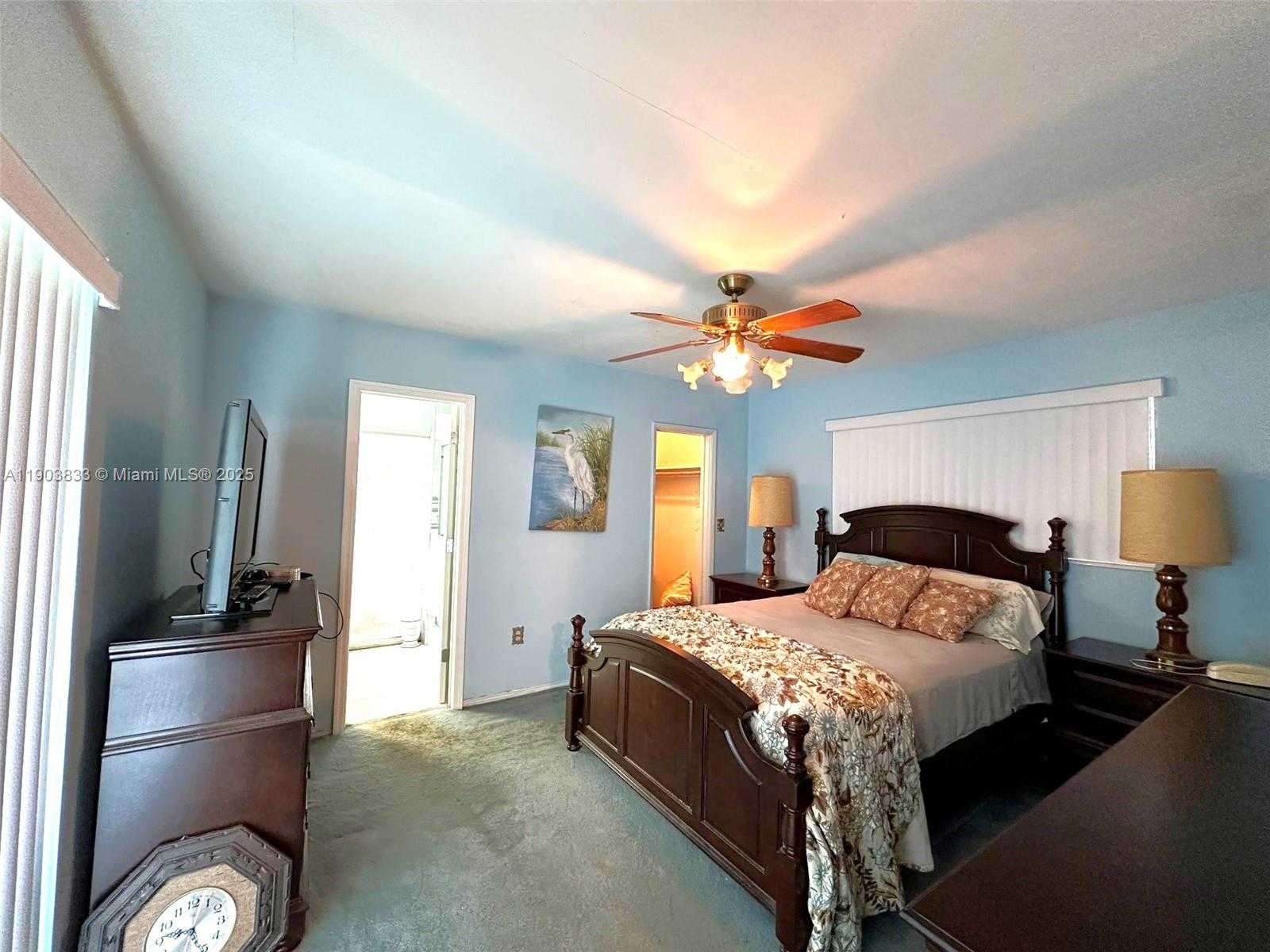 Small Image of 2431 SABAL PALM DR, Miramar Number 14