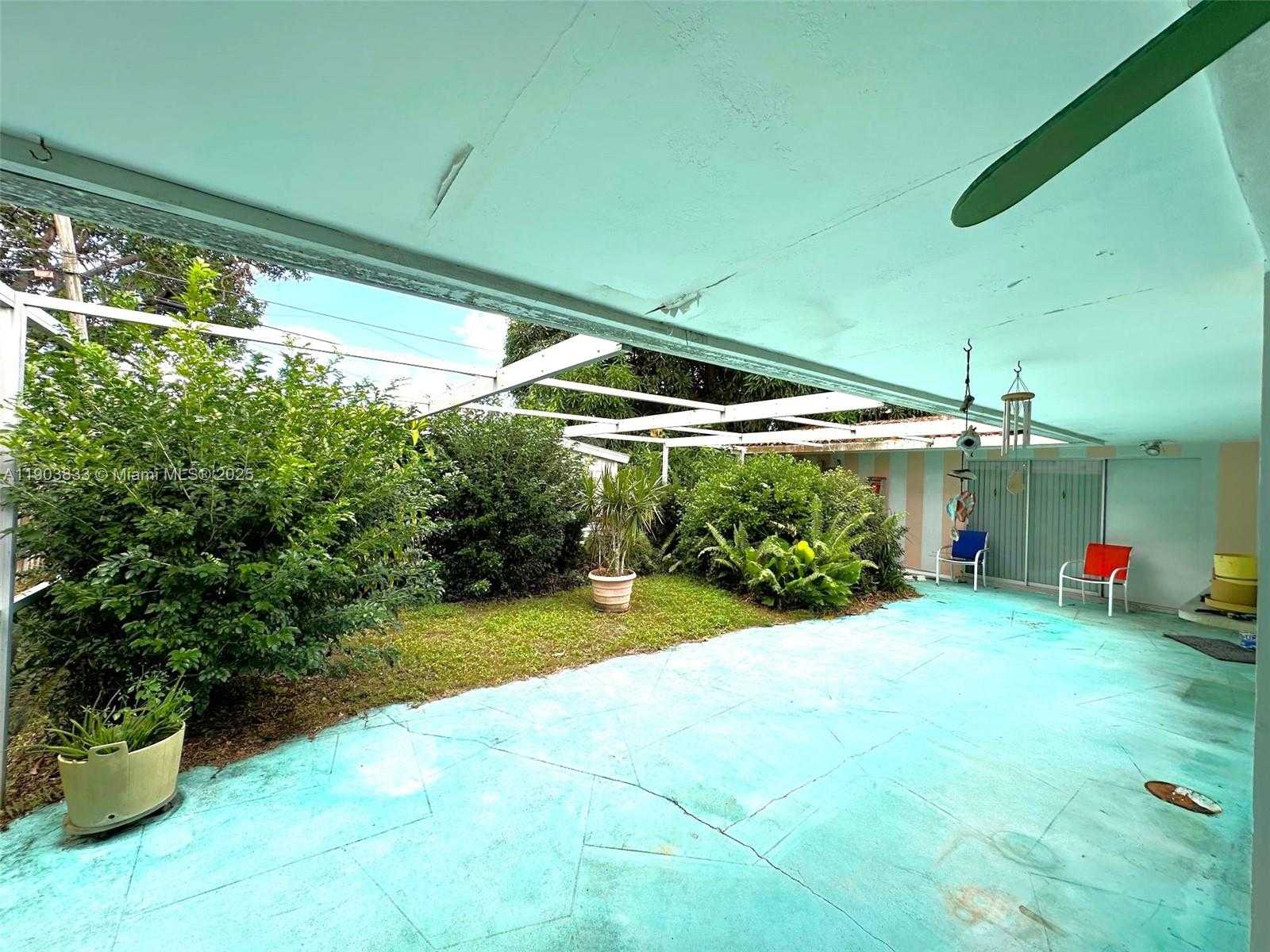 Small Image of 2431 SABAL PALM DR, Miramar Number 23