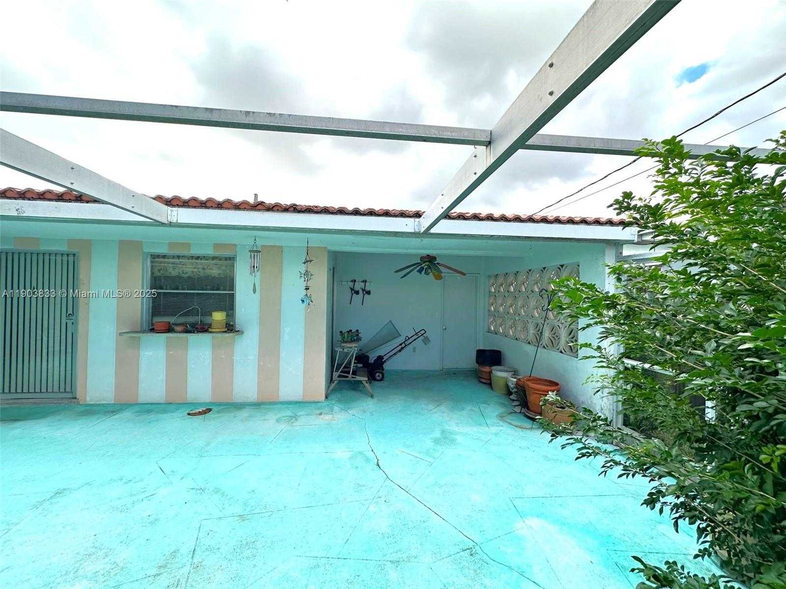 Small Image of 2431 SABAL PALM DR, Miramar Number 25