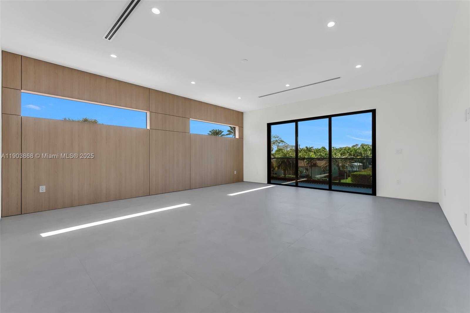 Small Image of 549 EAST DR, Miami Springs Number 18