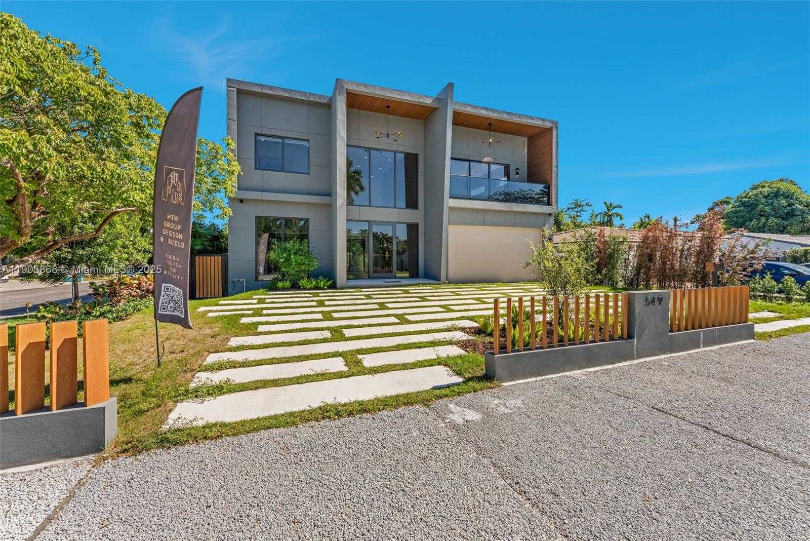 Small Image of 549 EAST DR, Miami Springs Number 2