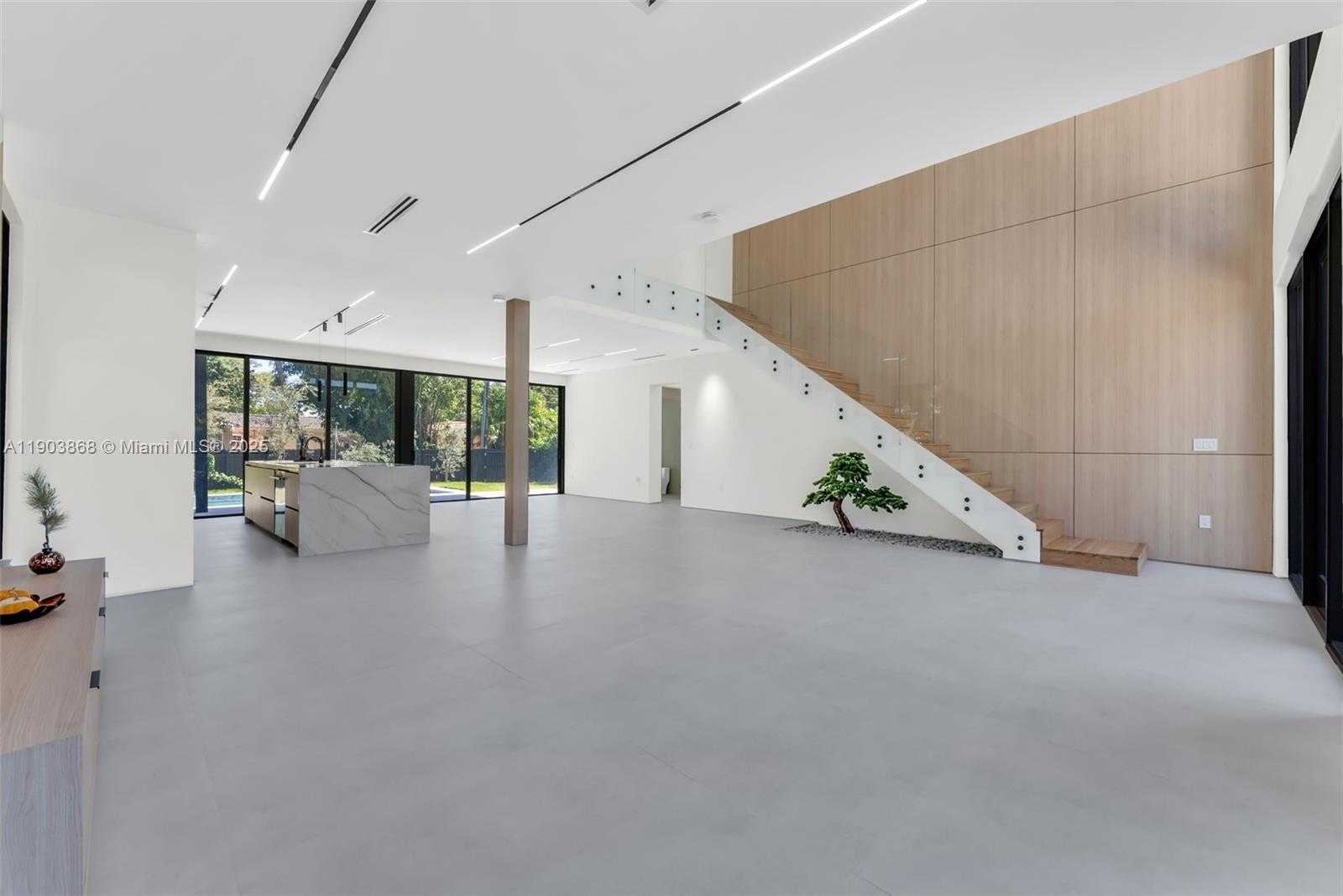 Small Image of 549 EAST DR, Miami Springs Number 5