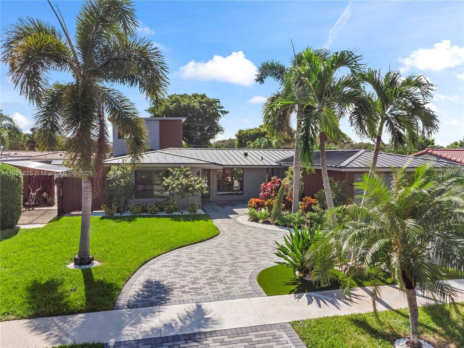 Small Image of 2108 NORTH EAST 63RD ST, Fort Lauderdale Number 24