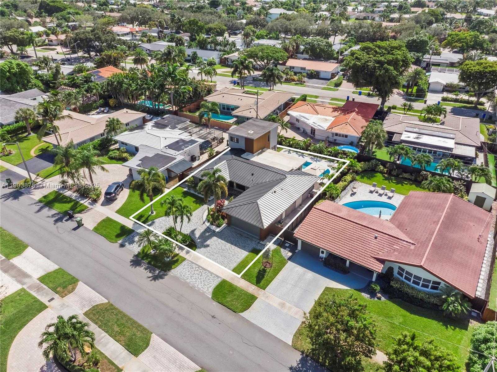 Small Image of 2108 NORTH EAST 63RD ST, Fort Lauderdale Number 25