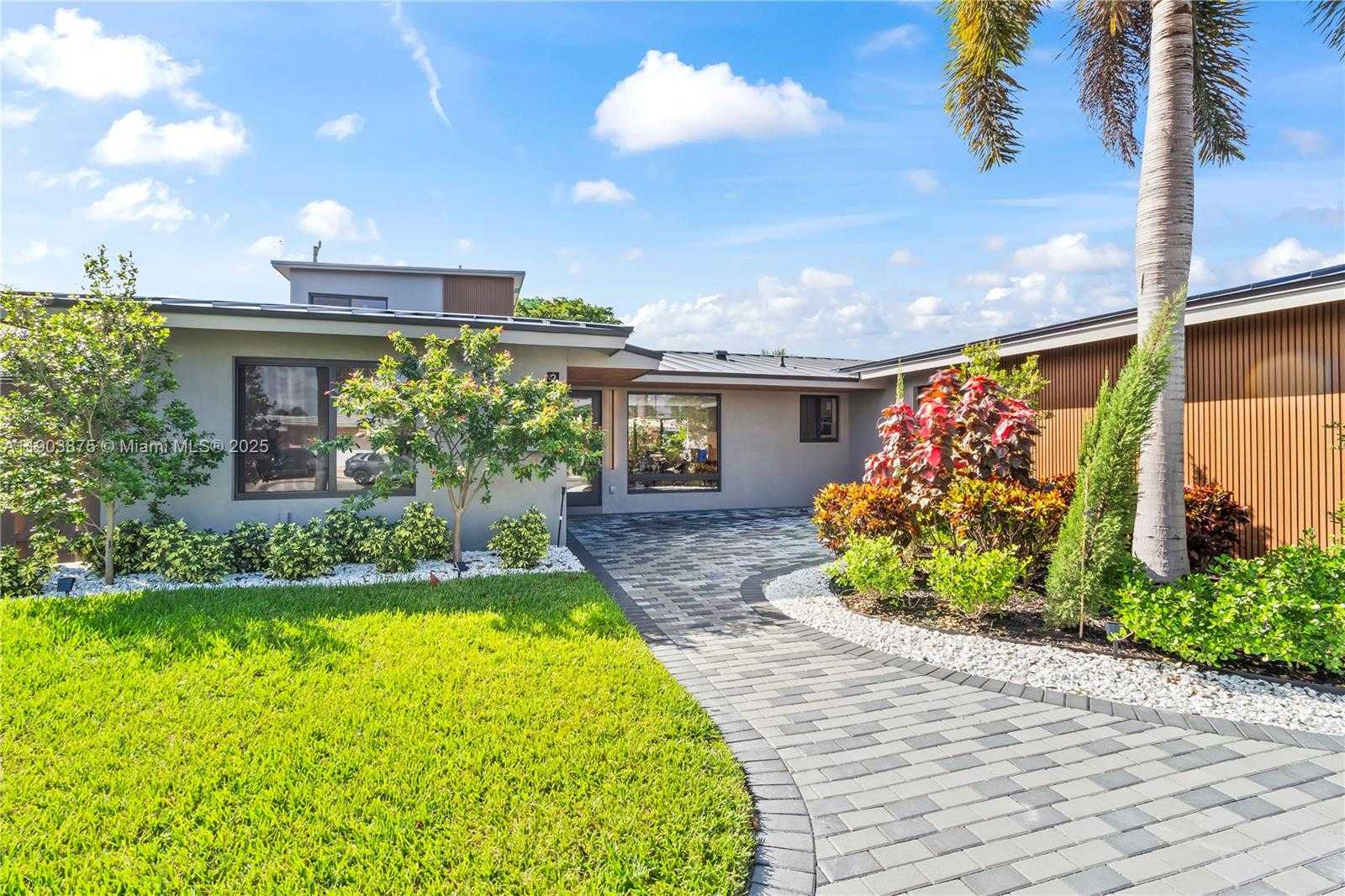 Small Image of 2108 NORTH EAST 63RD ST, Fort Lauderdale Number 33