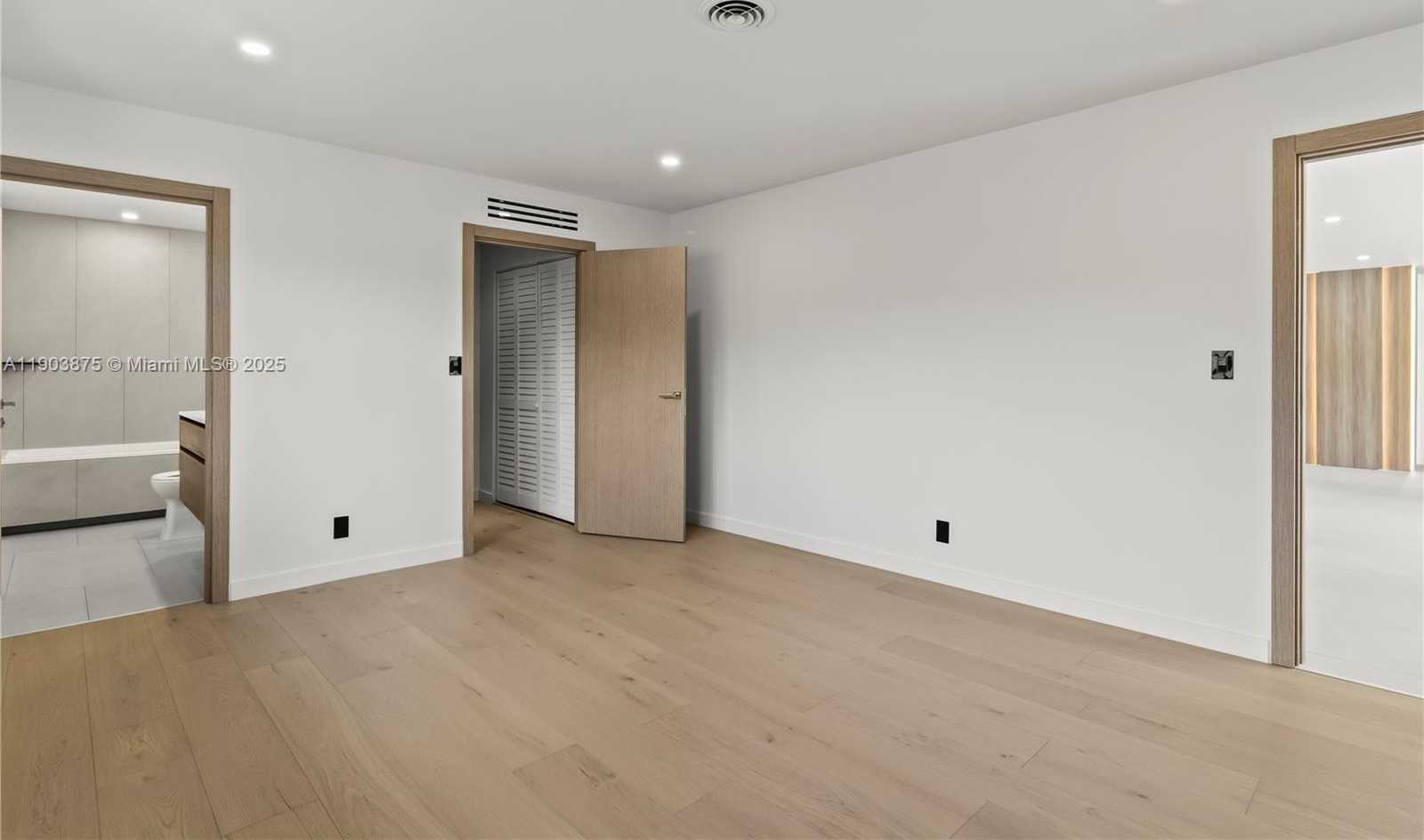 Small Image of 2108 NORTH EAST 63RD ST, Fort Lauderdale Number 37