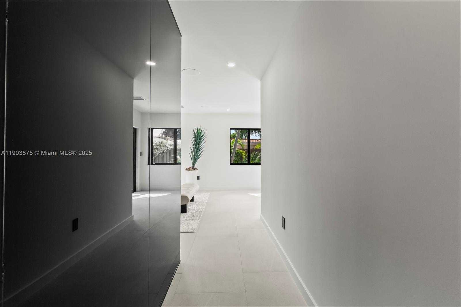 Small Image of 2108 NORTH EAST 63RD ST, Fort Lauderdale Number 52