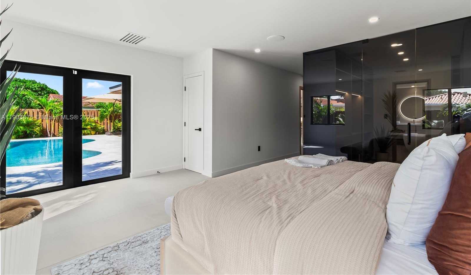 Small Image of 2108 NORTH EAST 63RD ST, Fort Lauderdale Number 57