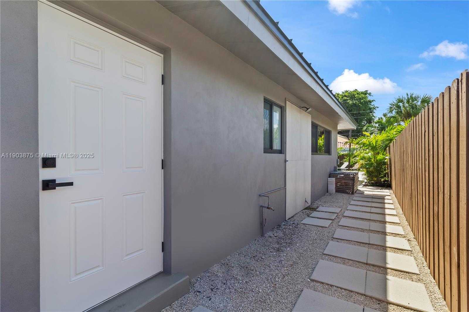 Small Image of 2108 NORTH EAST 63RD ST, Fort Lauderdale Number 73