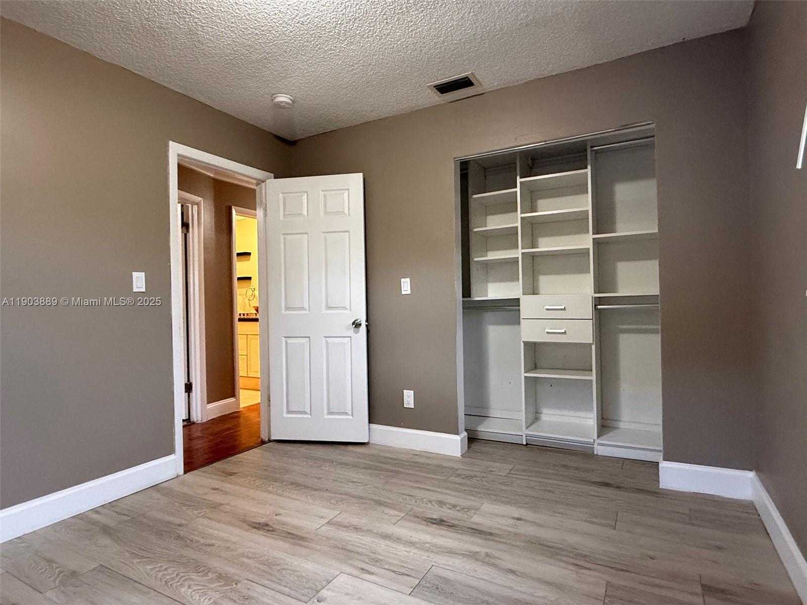 Small Image of 3834 NORTH WEST 209TH ST, Miami Gardens Number 17