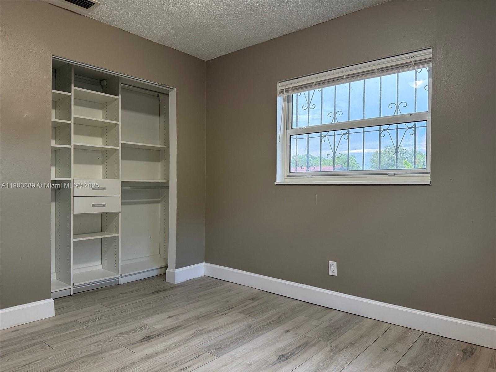 Small Image of 3834 NORTH WEST 209TH ST, Miami Gardens Number 18