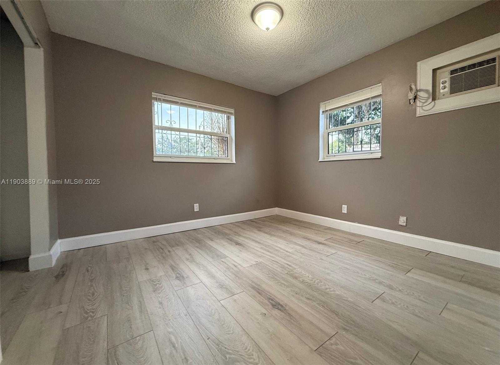 Small Image of 3834 NORTH WEST 209TH ST, Miami Gardens Number 21